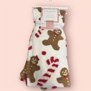 Cupcakes and Cashmere at Home Faux Fur Throw